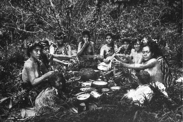 Aha'aina feast following kapu restrictions.