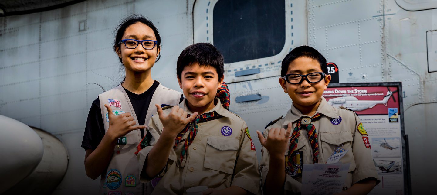 Scouts at Pearl Harbor Aviation Museum