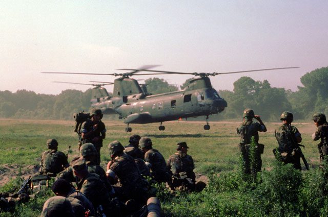 Boeing-Vertol CH-46E Sea Knight