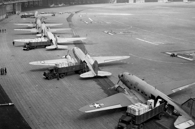 Douglas C-47 Skytrain/DC-3A (Transport)