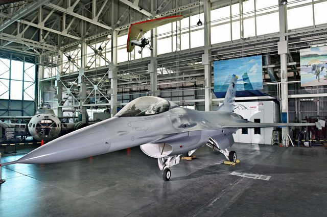 General Dynamics F-16A Fighting Falcon