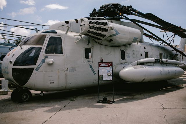 Sikorsky CH-53 D Sea Stallion (Heavy Lift)