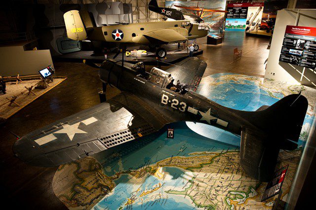 Douglas SBD Dauntless (Dive Bomber)