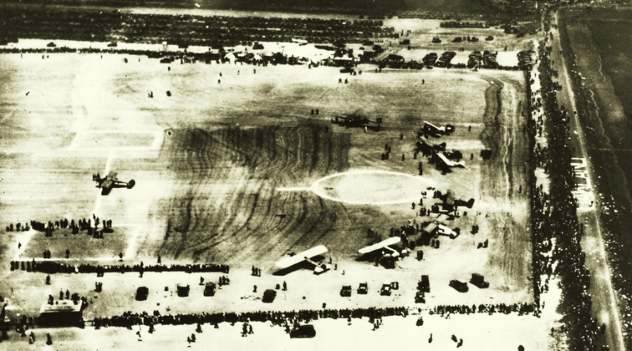 Amelia Desktop 1 Aircraft poised to start the Dole Air Show from Oakland on August 16, 1927